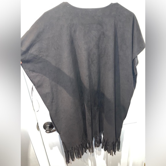 Cupio Black Fringe Kimono - Picture 2 of 5